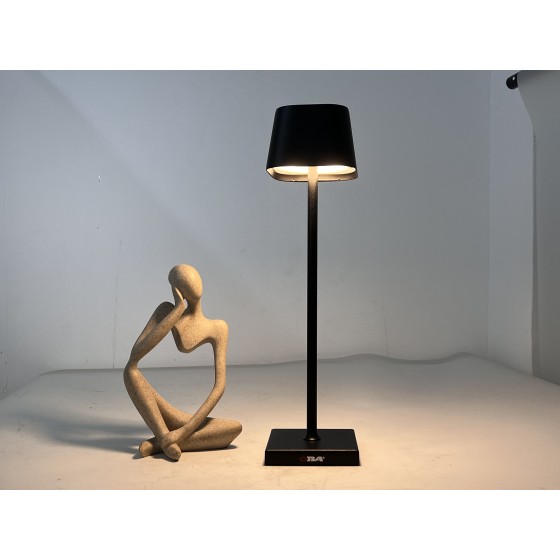 Lampada da tavolo LED ricaricabile con luce bianca calda e dimmerazione continua Modello:  OB-LD03B