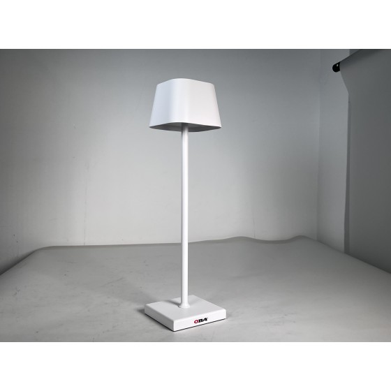 Lampada da tavolo LED ricaricabile con luce bianca calda e dimmerazione  continua Modello: OB-LD03W